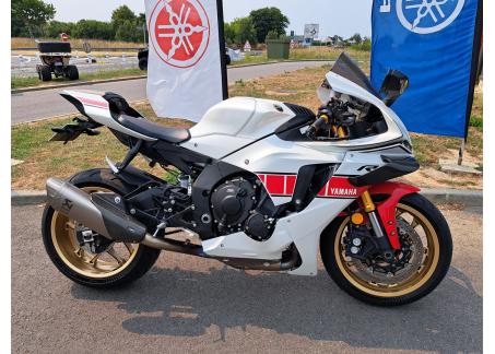 R1